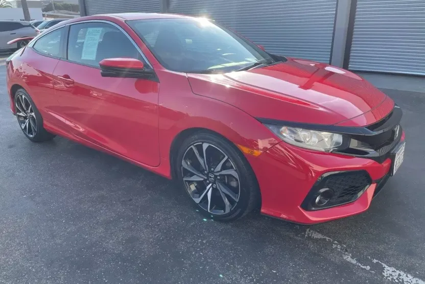 2017 Honda Civic Si photo 1