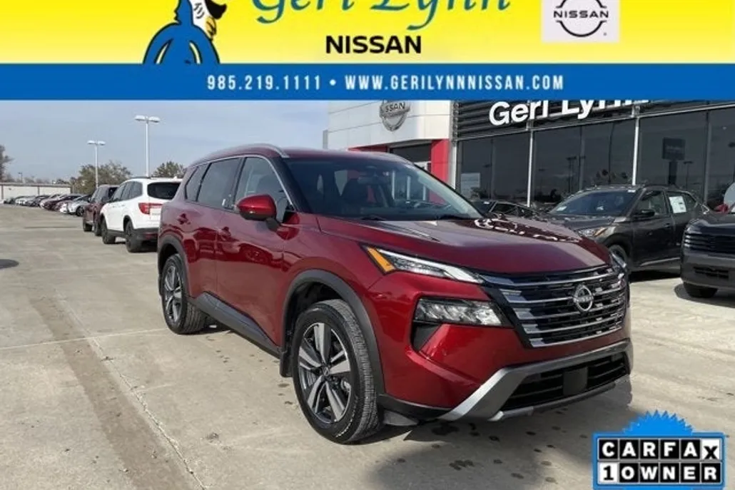 2024 Nissan Rogue SL photo 1