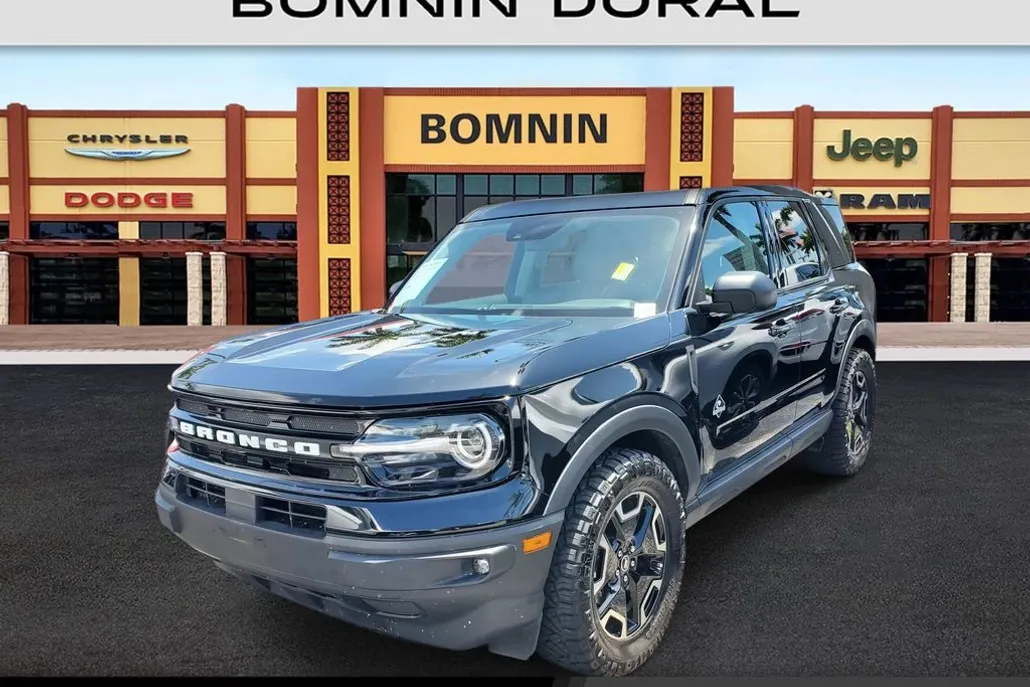 2023 Ford Bronco Sport Outer Banks photo 1