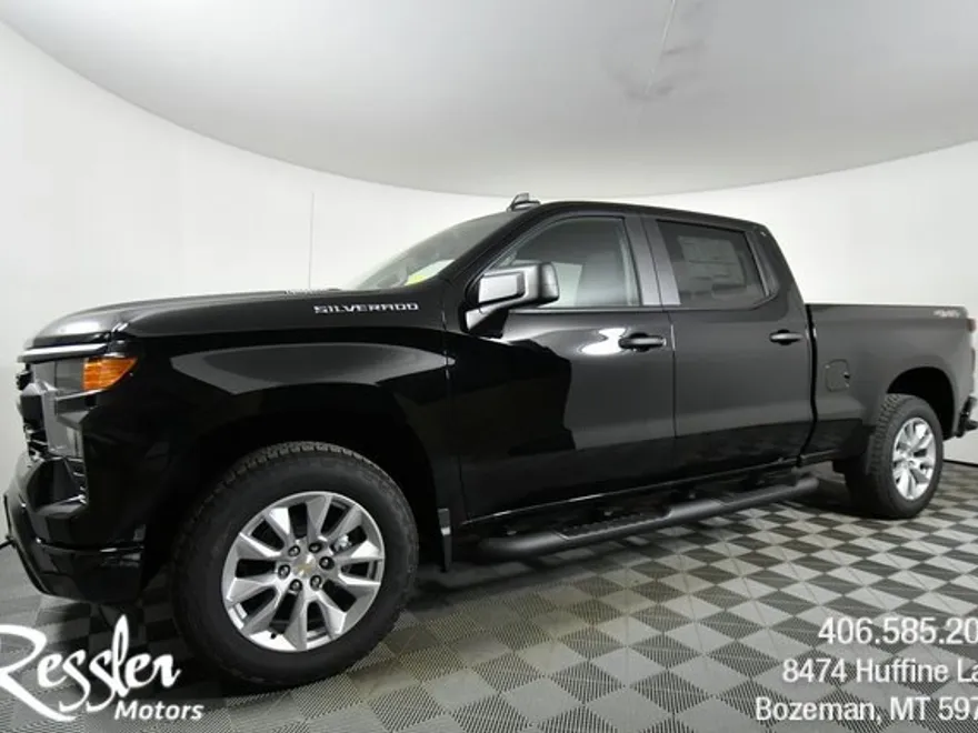2026 Chevrolet Silverado 1500 Custom photo 1
