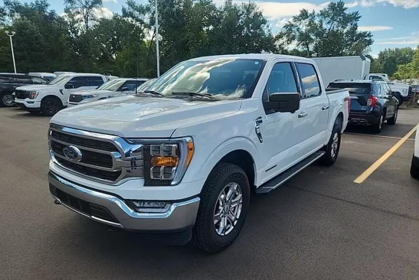 2023 Ford F-150 XLT photo 1