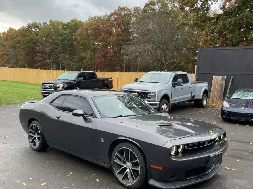 2016 Dodge Challenger R/T Scat Pack photo 1