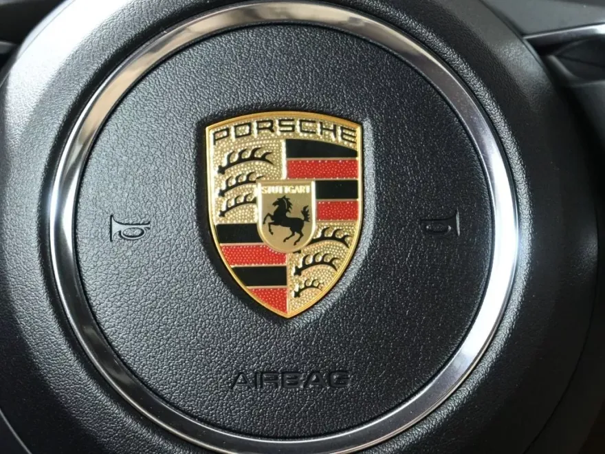 2024 Porsche Macan Base photo 20