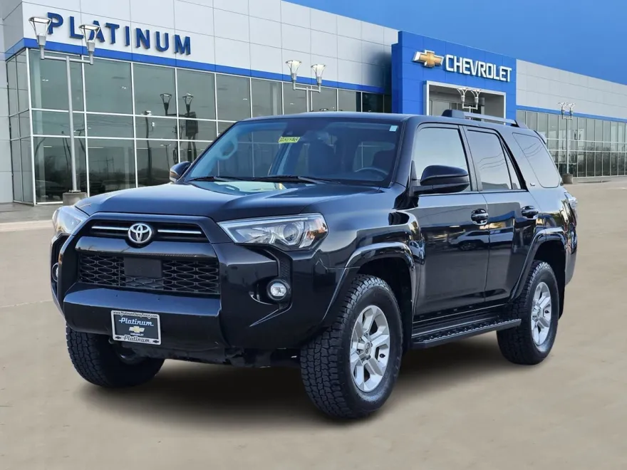 2021 Toyota 4Runner SR5 photo 1