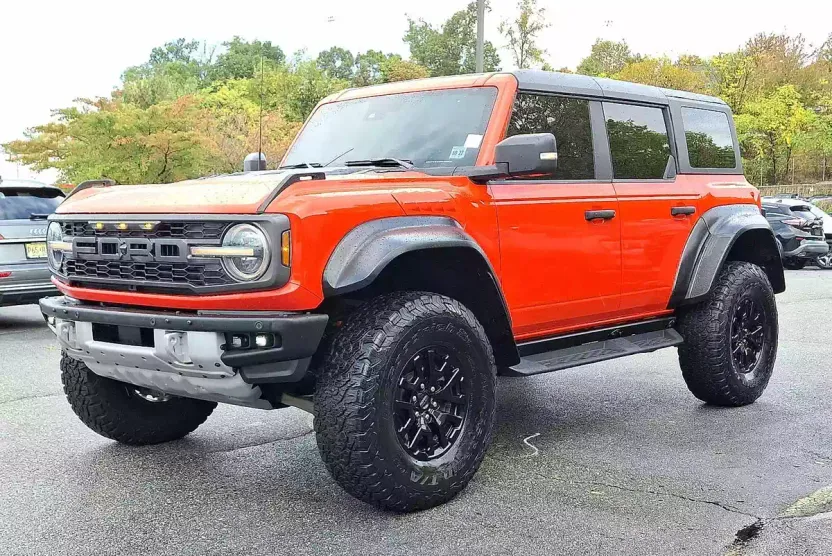 2022 Ford Bronco Raptor photo 1