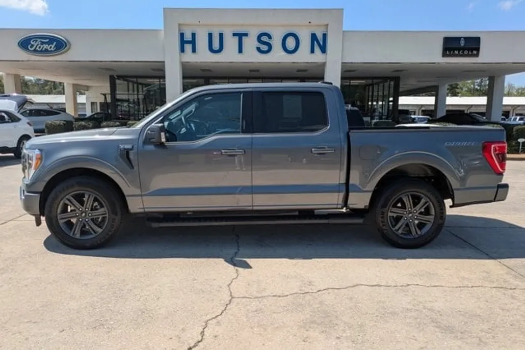 2023 Ford F-150 XLT photo 1