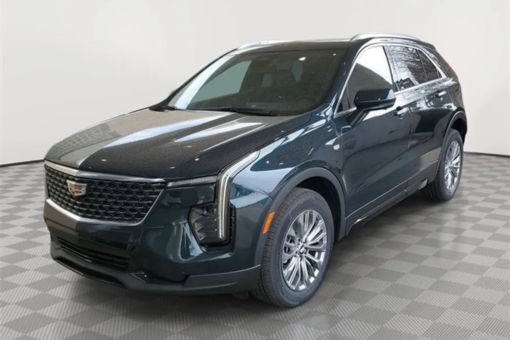 2025 Cadillac XT4 Premium Luxury photo 1