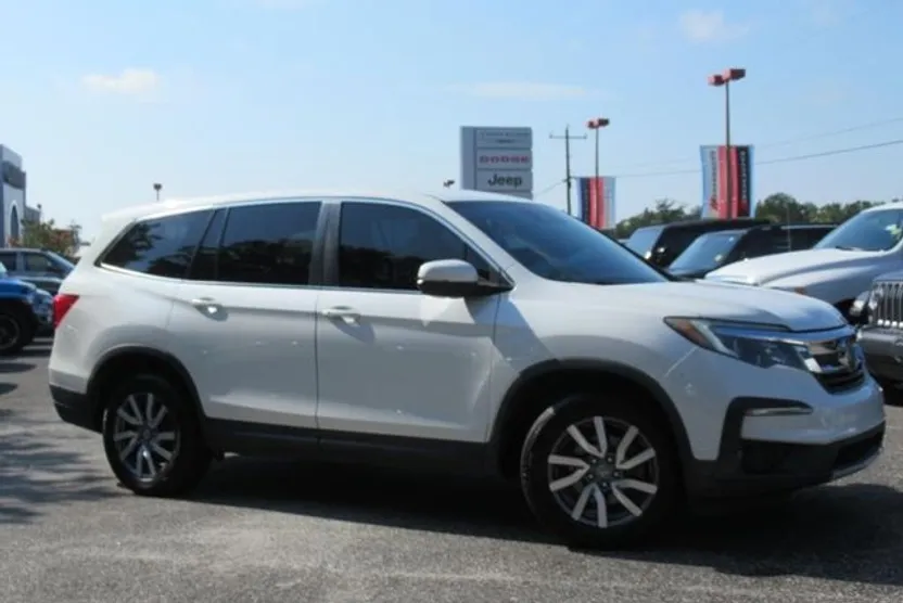 2020 Honda Pilot EX photo 1