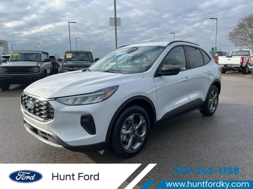 2025 Ford Escape ST-Line photo 1