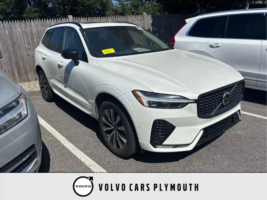 2025 Volvo XC60 B5 Plus photo 1