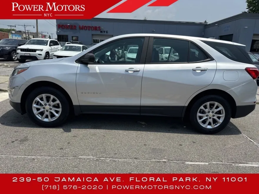 2020 Chevrolet Equinox LS photo 1
