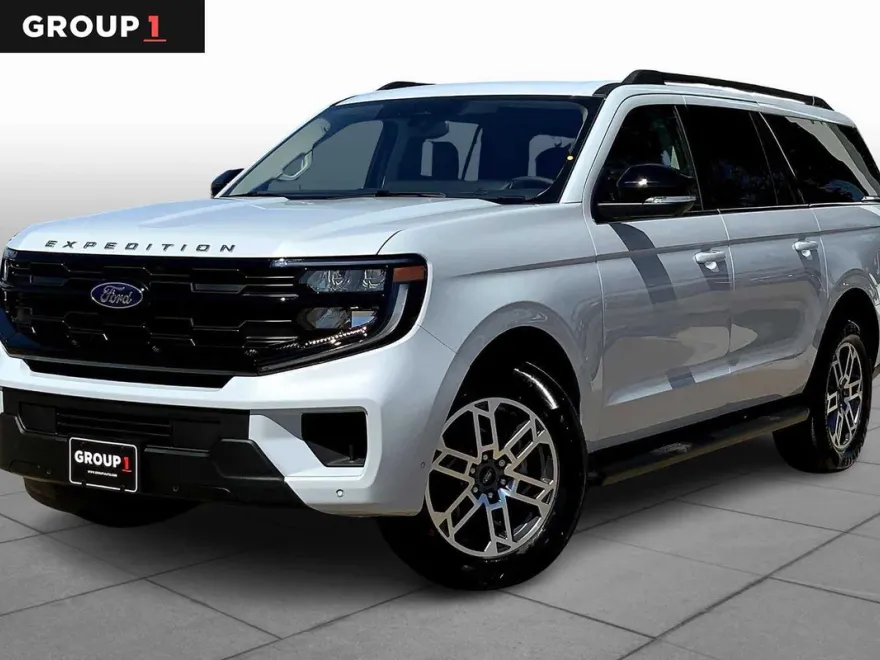 2025 Ford Expedition MAX EL photo 1