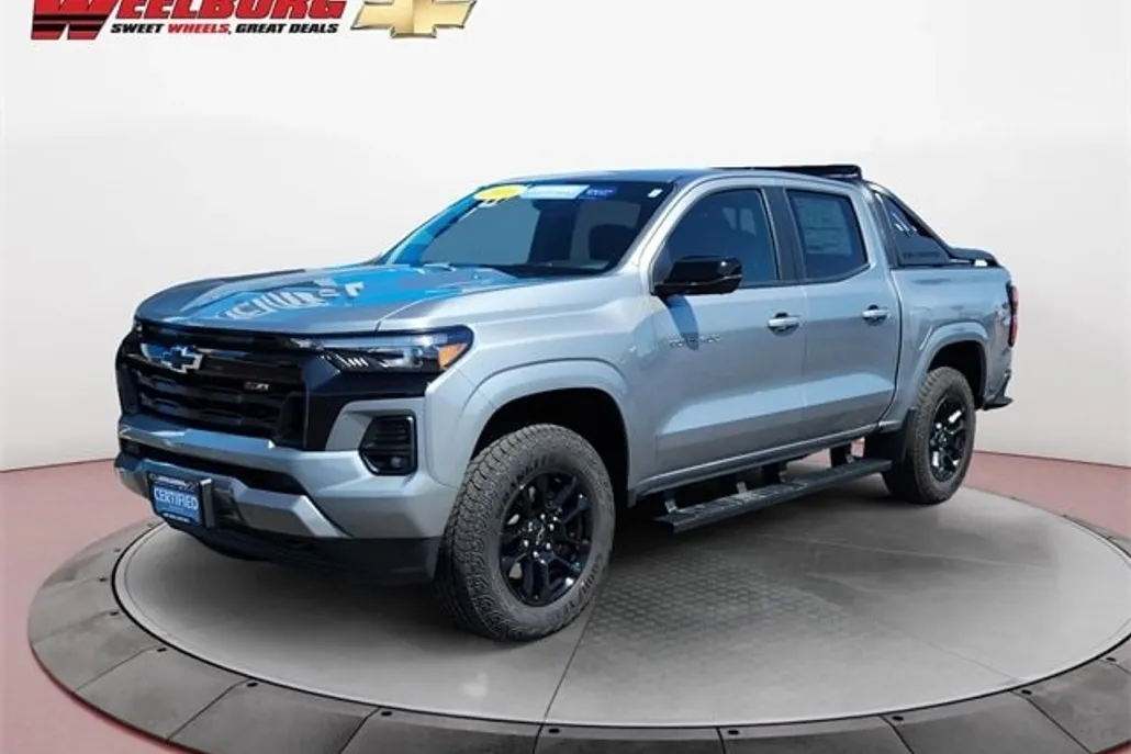 2025 Chevrolet Colorado Z71 photo 1