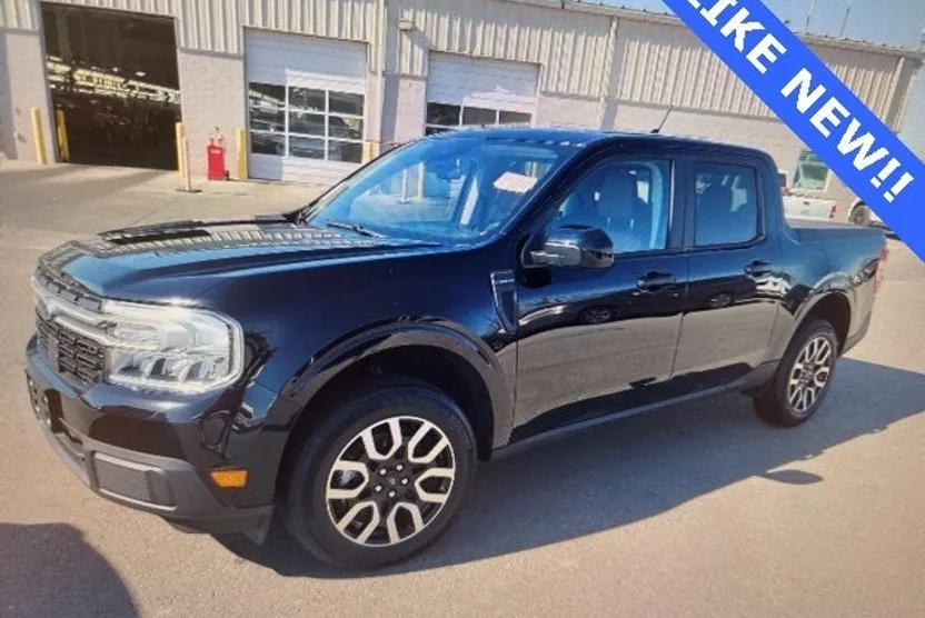 2024 Ford Maverick Lariat photo 1