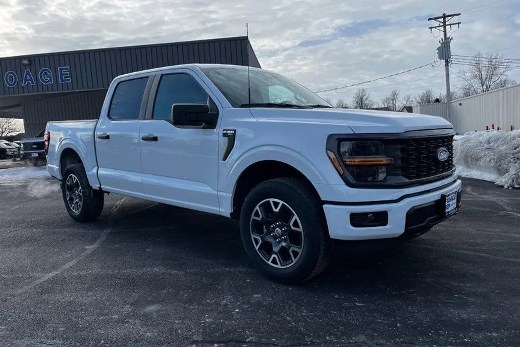 2025 Ford F-150 STX photo 1