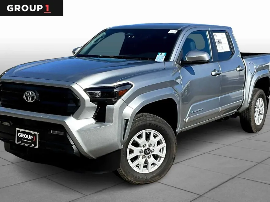 2024 Toyota Tacoma SR5 Double Cab photo 1