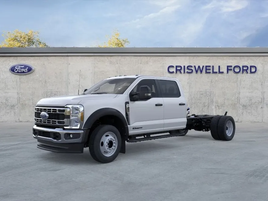 2025 Ford F-450 photo 1