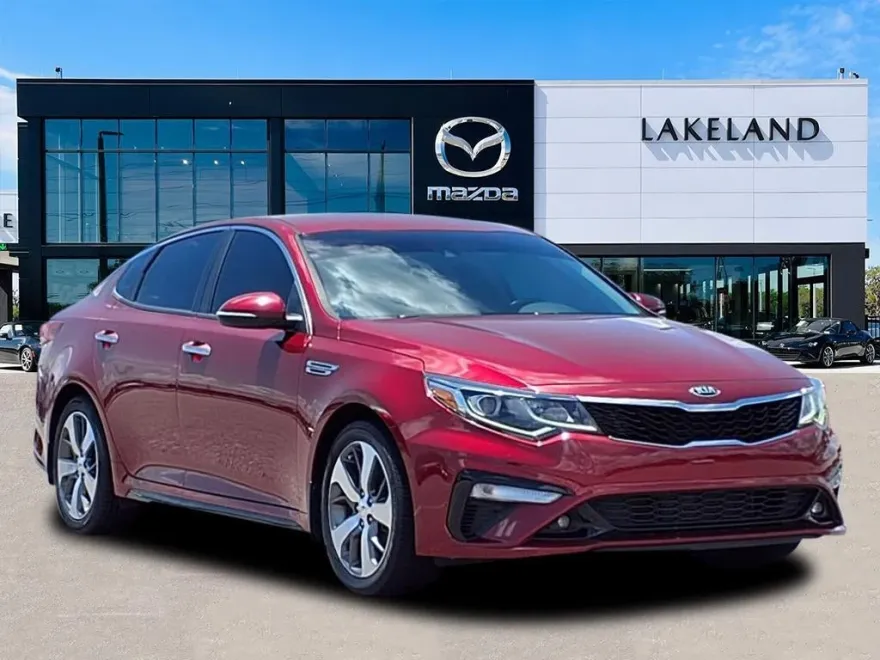 2020 Kia Optima S photo 1