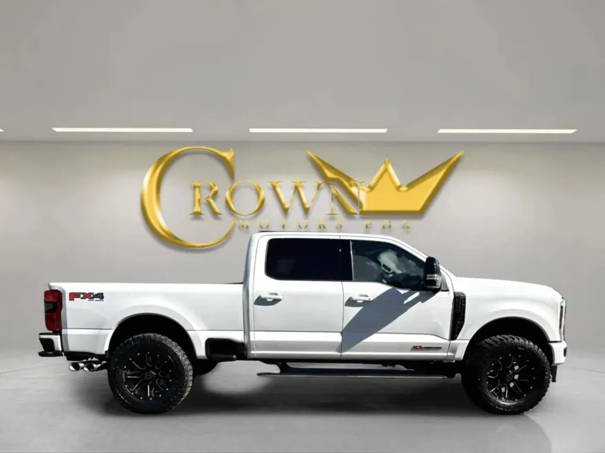 2025 Ford F-350 photo 1