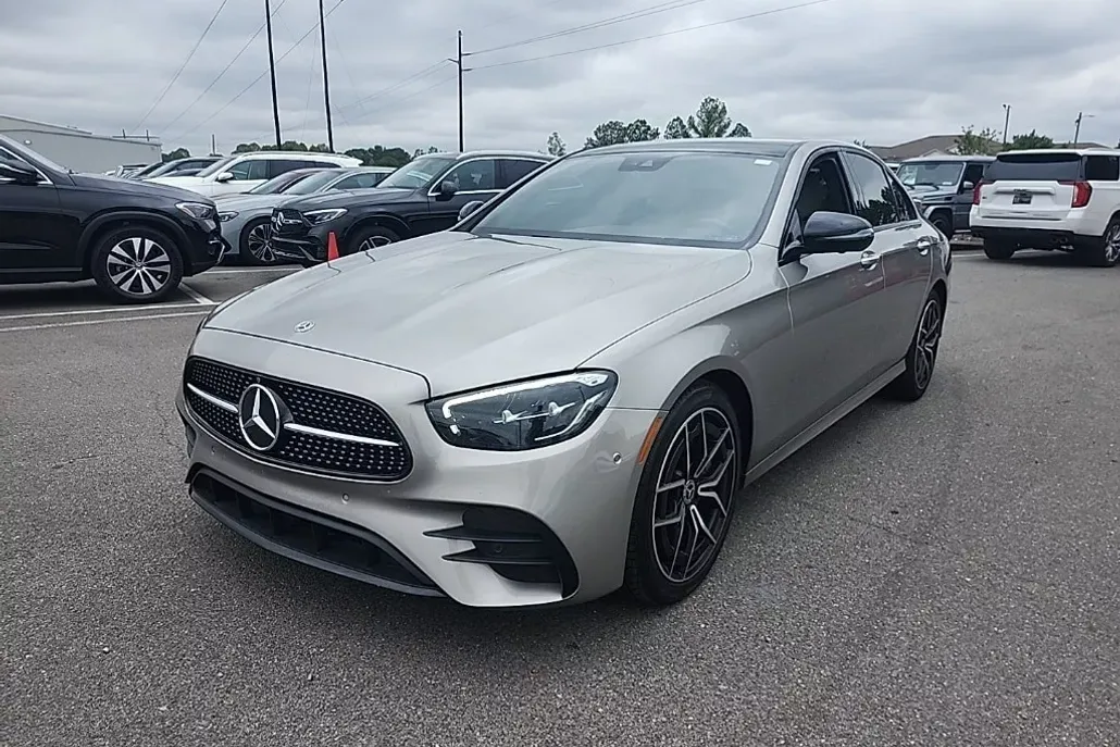 2022 Mercedes Benz E 350 Sedan photo 1