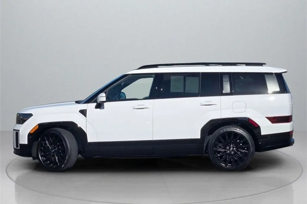 2025 Hyundai Santa Fe Calligraphy photo 1