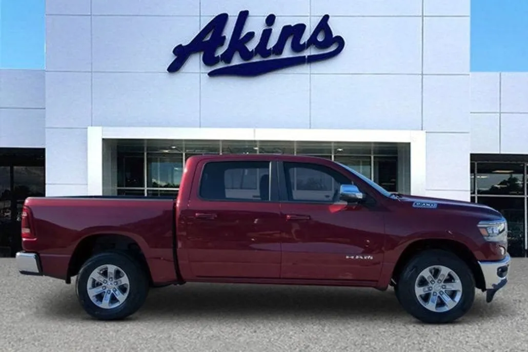2023 Ram 1500 Laramie photo 1