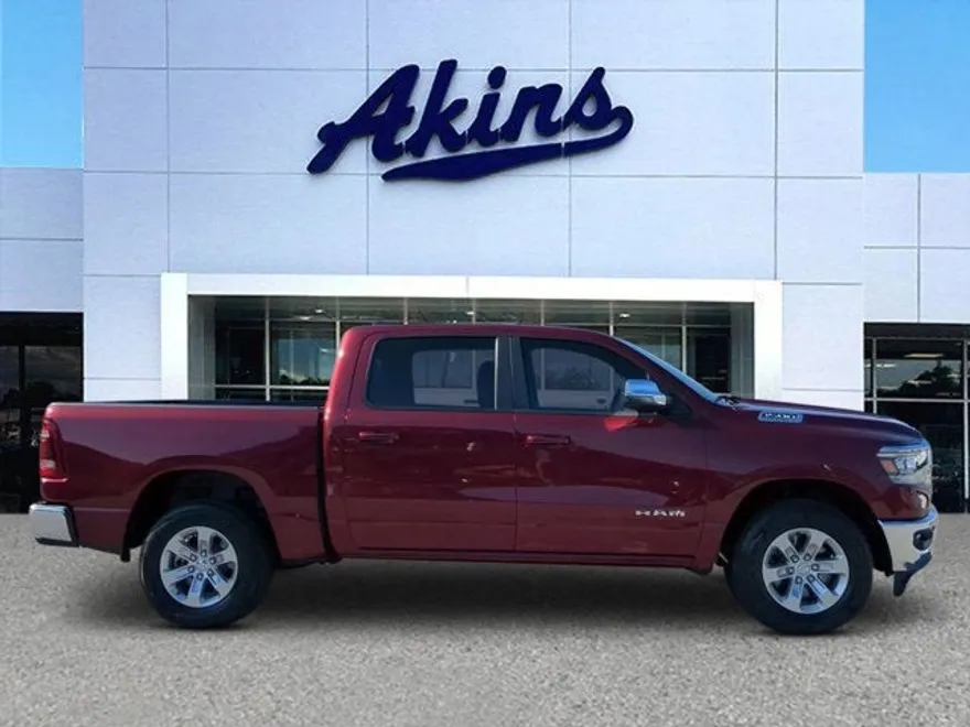2023 Ram 1500 Laramie photo 1