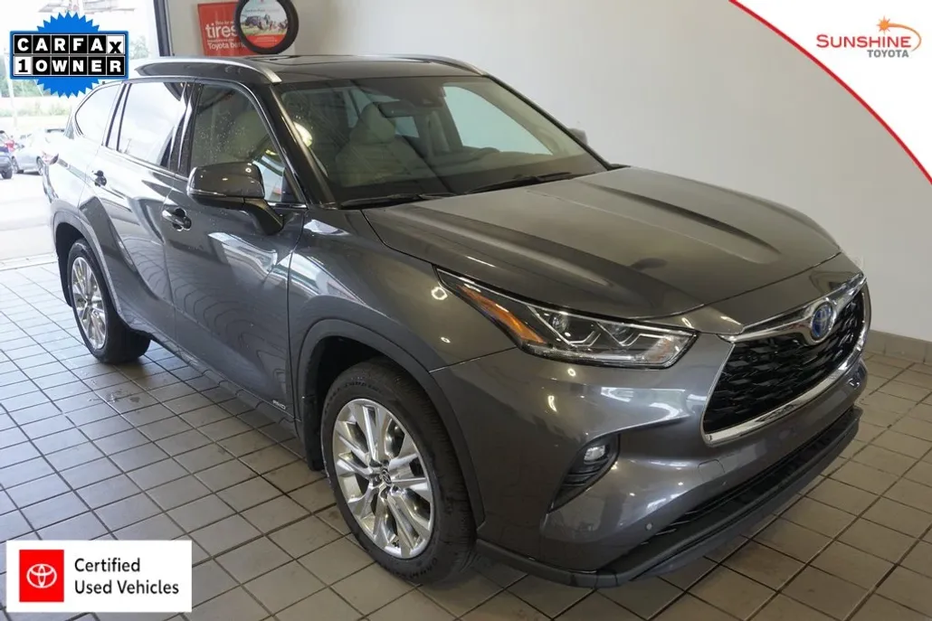 2024 Toyota Highlander Hybrid Limited photo 1