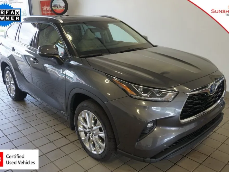 2024 Toyota Highlander Hybrid Limited photo 1