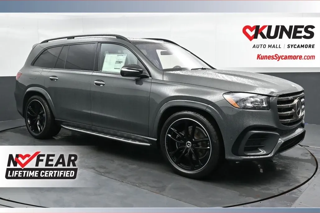 2025 Mercedes Benz GLS 450 4MATIC photo 1