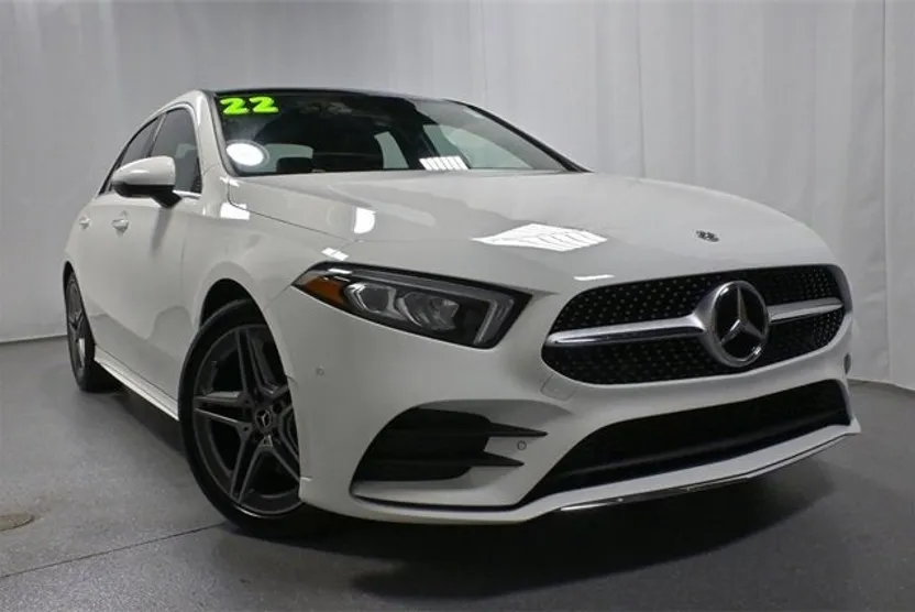 2022 Mercedes Benz A 220 photo 1