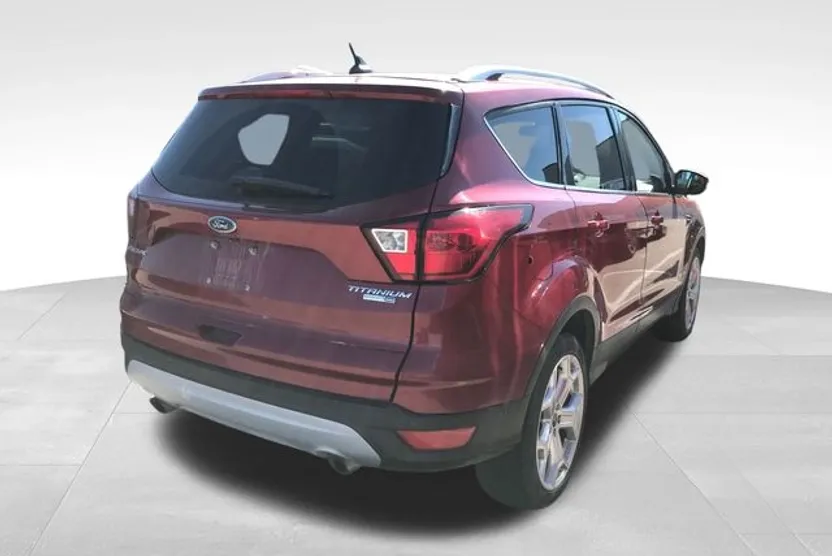 2019 Ford Escape Titanium photo 1