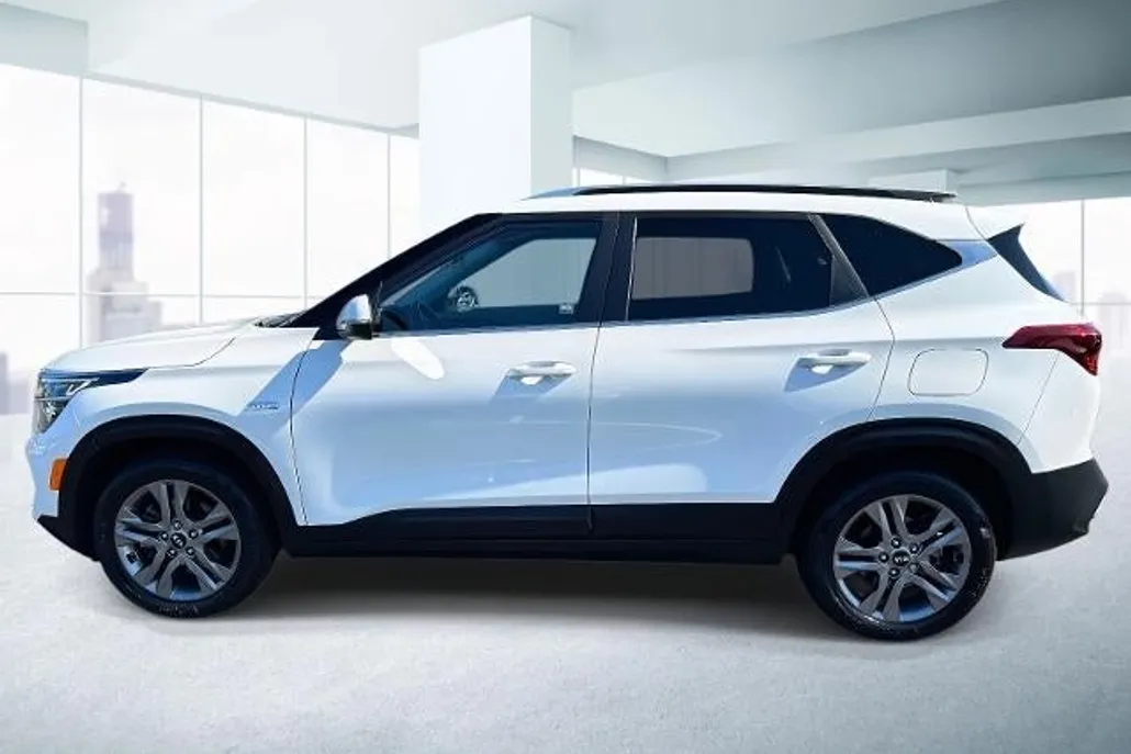 2021 Kia Seltos S photo 1