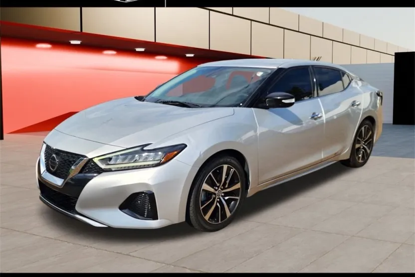 2022 Nissan Maxima SV photo 1