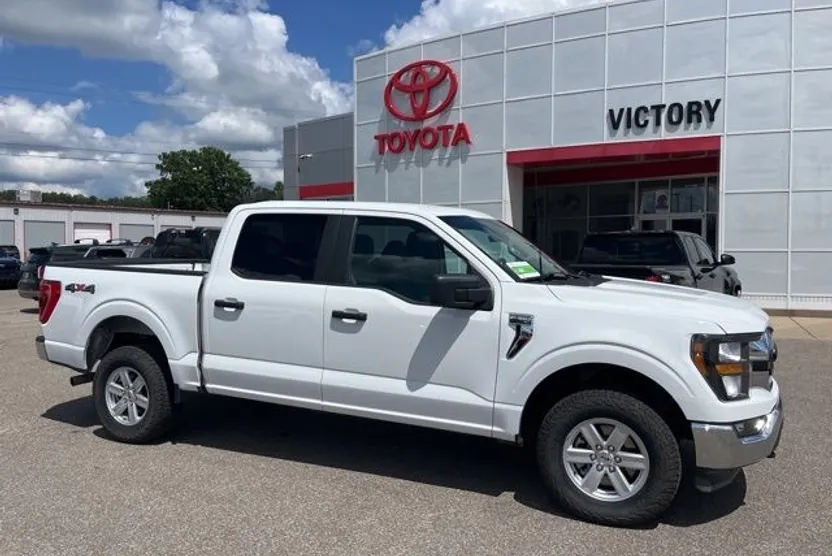 2023 Ford F-150 XLT photo 1