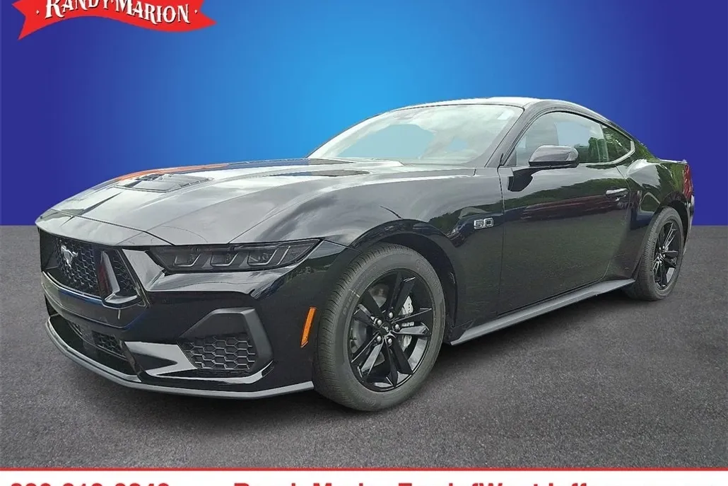 2025 Ford Mustang GT photo 1