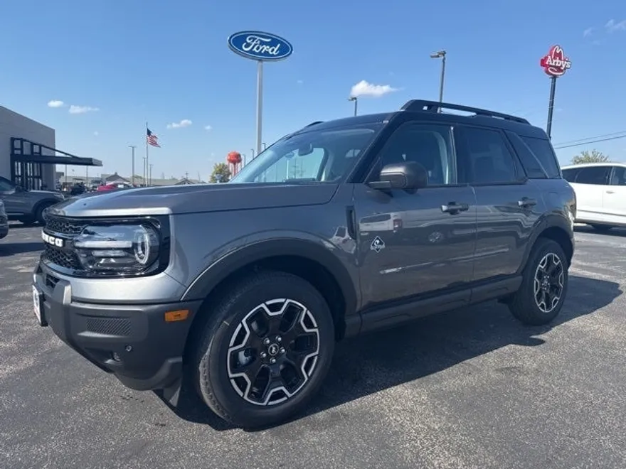 2025 Ford Bronco Sport Outer Banks photo 1