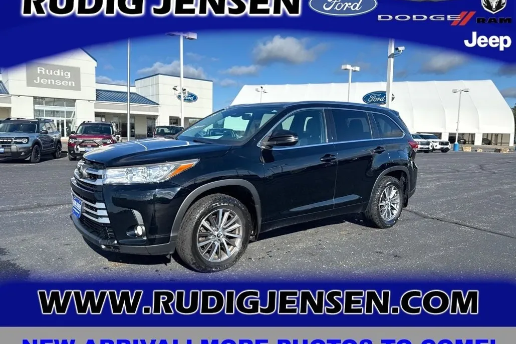 2017 Toyota Highlander SE XLE photo 1