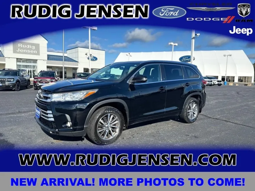 2017 Toyota Highlander SE XLE photo 1