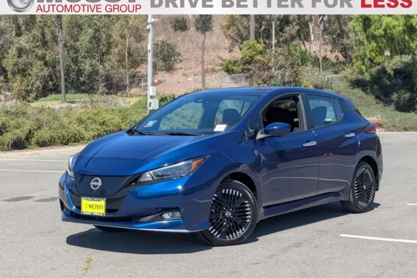 2023 Nissan Leaf SV Plus photo 1