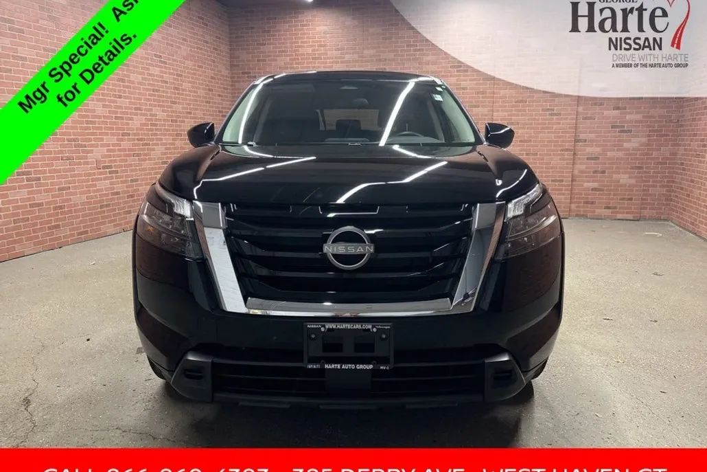 2024 Nissan Pathfinder S photo 1