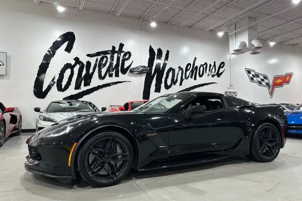 2017 Chevrolet Corvette Grand Sport Coupe 2LT photo 1