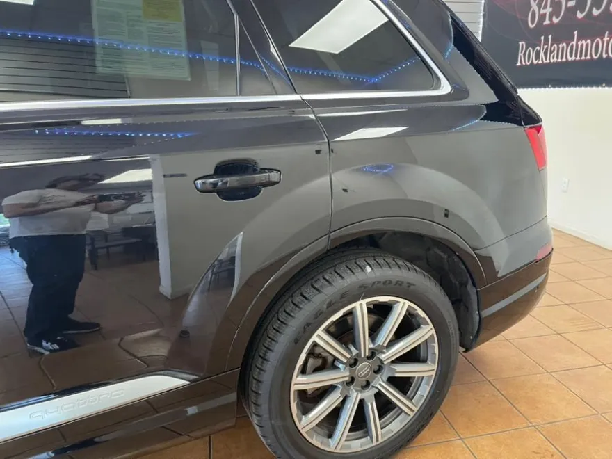 2019 Audi Q7 Premium Plus photo 9