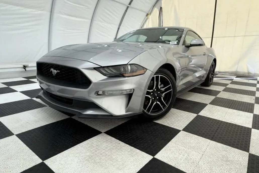 2020 Ford Mustang Base photo 1