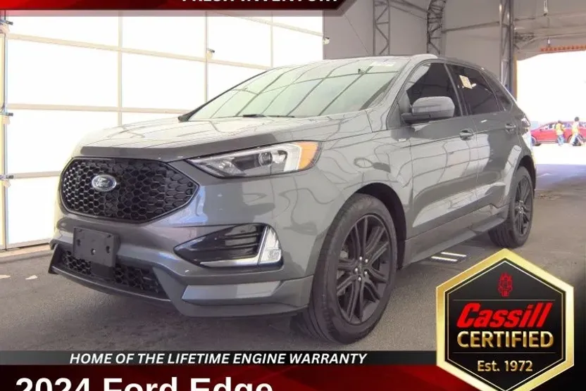 2024 Ford Edge ST photo 1