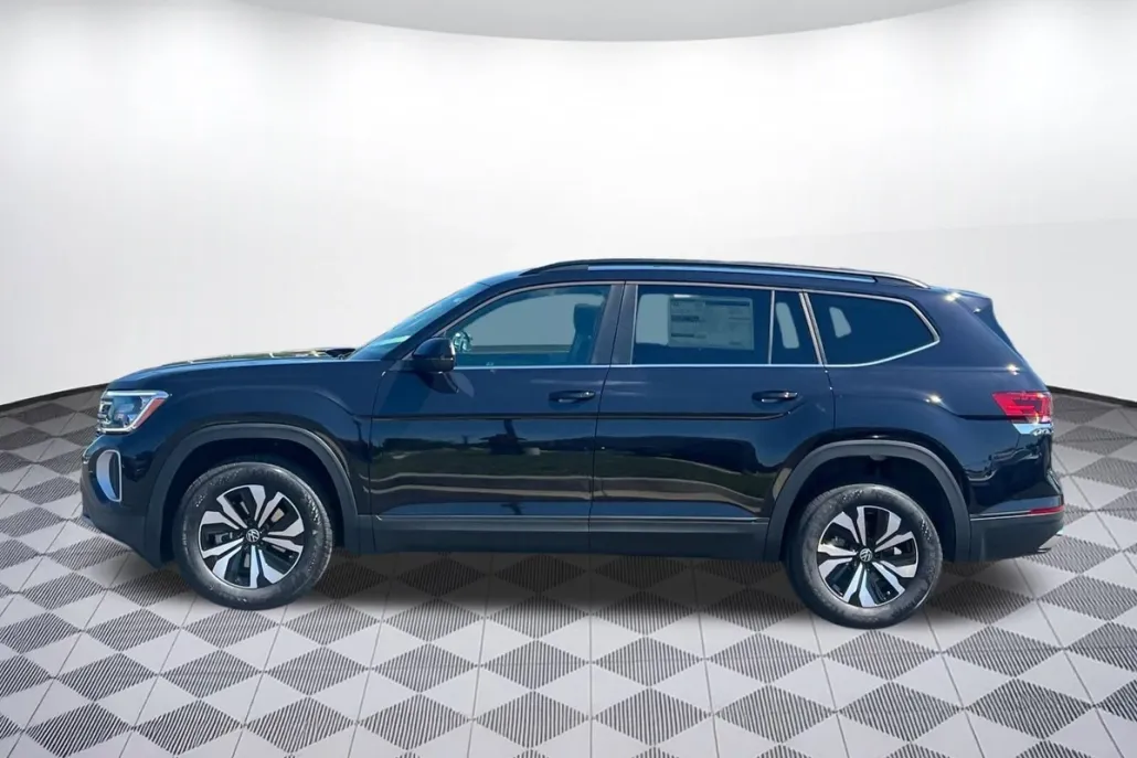 2026 Volkswagen Atlas SE Technology photo 1