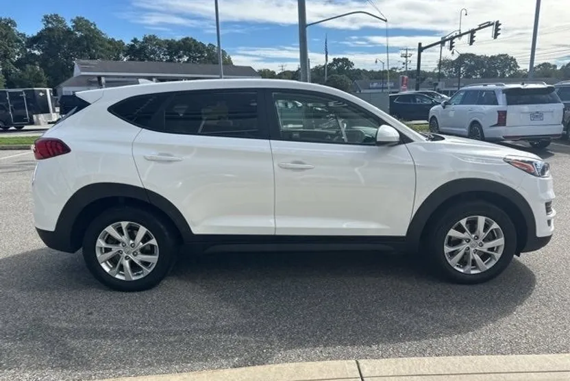2020 Hyundai Tucson SE photo 1
