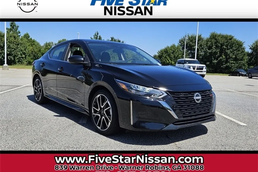 2024 Nissan Sentra SR photo 1