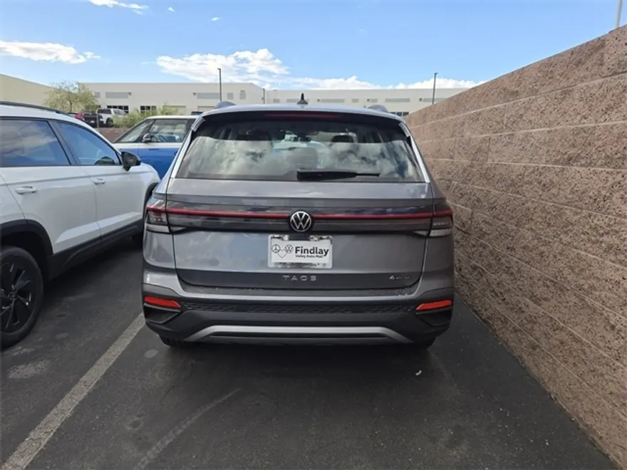 2025 Volkswagen Taos S photo 1