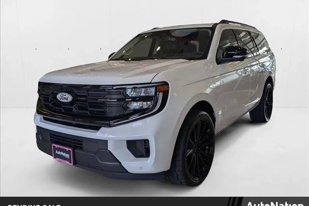 2025 Ford Expedition photo 1
